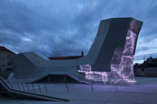 The new FRAC Centre, Orléans, architects Jakob + Macfarlane; interactive light work, Electronic Shadow. Photo: © Nicolas Borel.