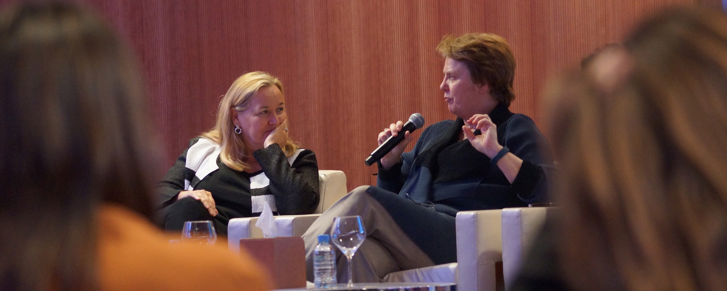 Professor Dr. Julia Lane (right), and Professor Dr. Patricia McCarney (Director, Global Cities Institute), panel discussion, Urban Data and Urban Indicators for Sustainability, Sustainable Urbanism - New Directions Workshop, 21 March 2016. © Qatar University.